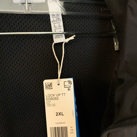 Last🤩Adidas woven track jacket - Picture 12 of 14